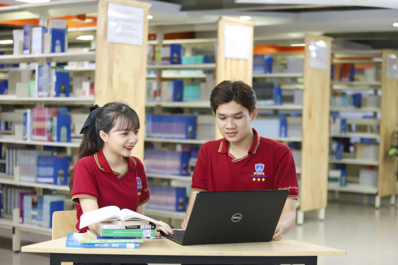 Sinh viên Trường Đại học Nguyễn Tất Thành.